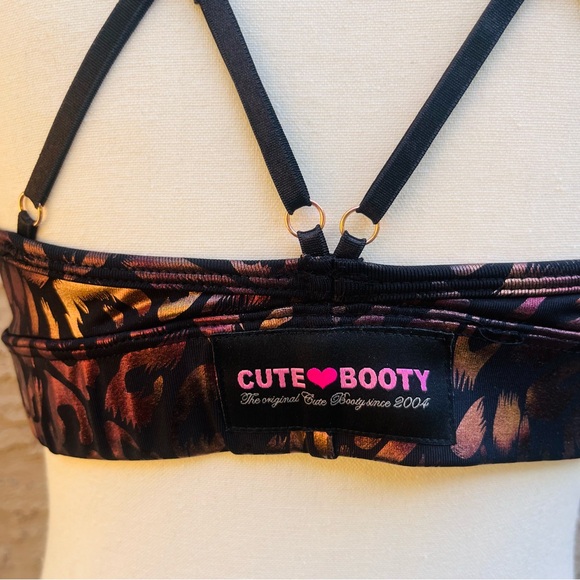 Cute❤️Booty sports bra. - Picture 4 of 9